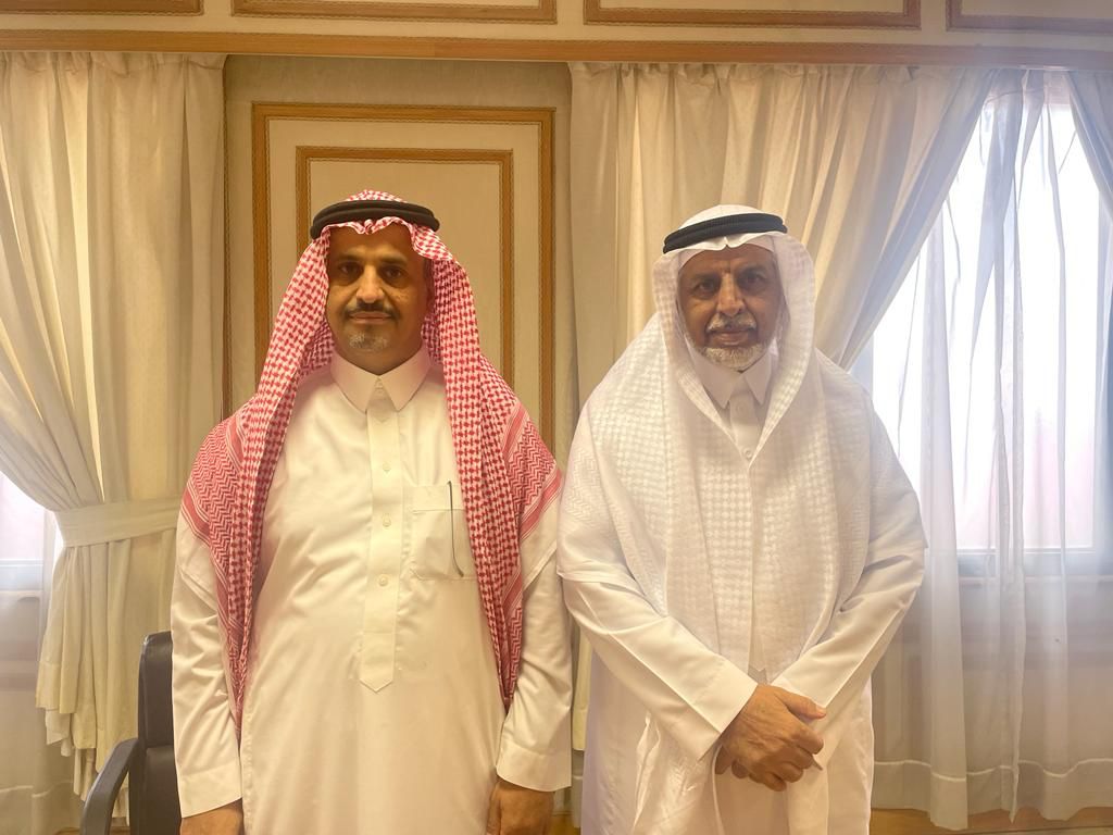 زيارة لمكتب سمو الأمير متعب بن فهد بن فيصل آل سعود بمكتبه